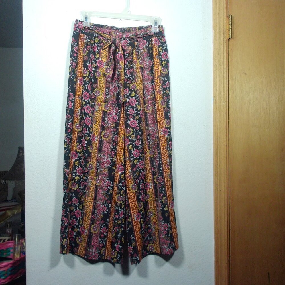 Kristin  Nicole Colorful Floral Harem Style Pants Size: L